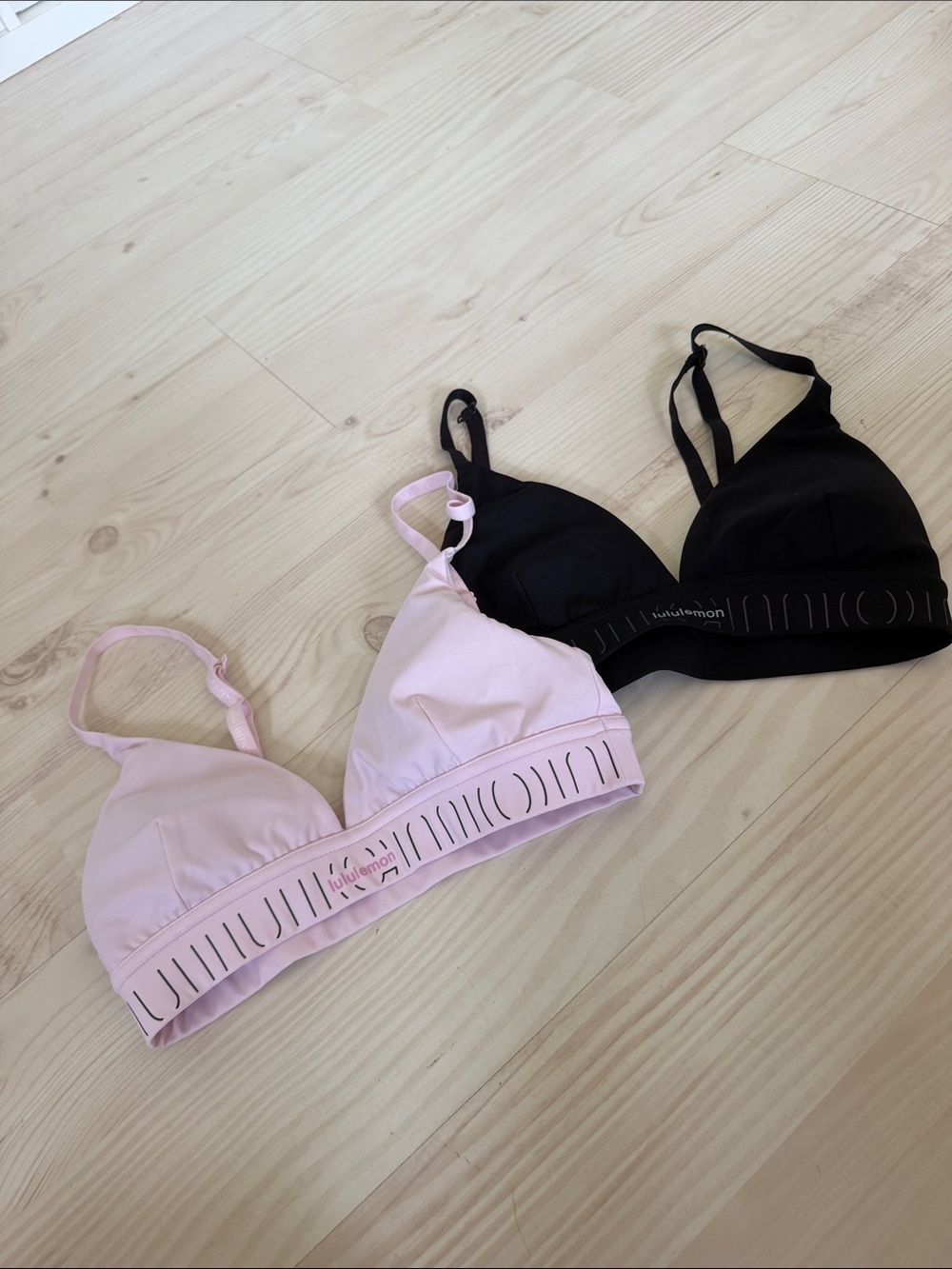 Bundle 2 lululemon sports bras